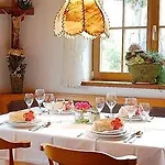 Zum Roessle Hotel Altenstadt (Swabia)