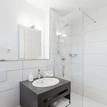 Zum Roessle Hotel
