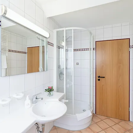 Zum Roessle Hotel 3*