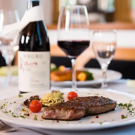 Zum Roessle Hotel Altenstadt (Swabia)