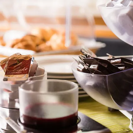 Hotel Zum Roessle 3*